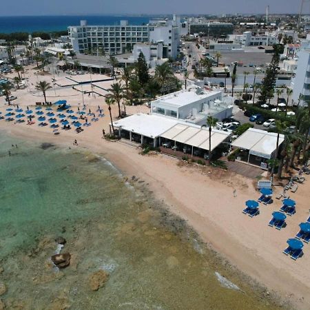 Karousos Beach Rooms アヤナパ エクステリア 写真
