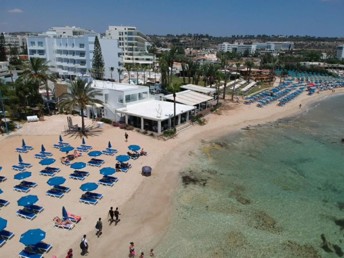 Karousos Beach Rooms アヤナパ エクステリア 写真