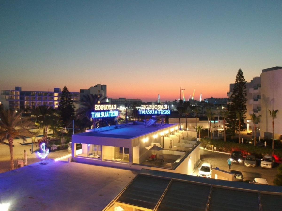 Karousos Beach Rooms アヤナパ エクステリア 写真