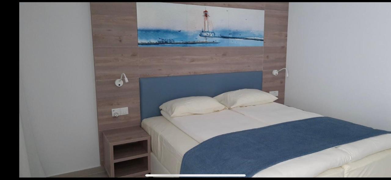 Karousos Beach Rooms アヤナパ エクステリア 写真